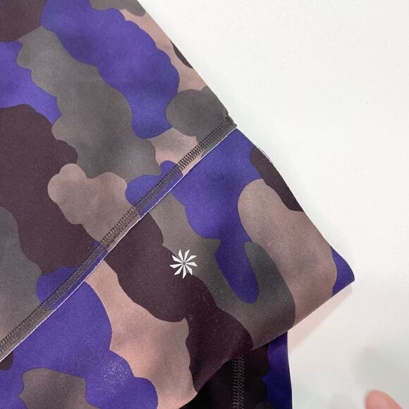 Athleta Pinnacle Hoodie Women's Small Multi-Color Camo Long Sleeve Pullover - Picture 8 of 10